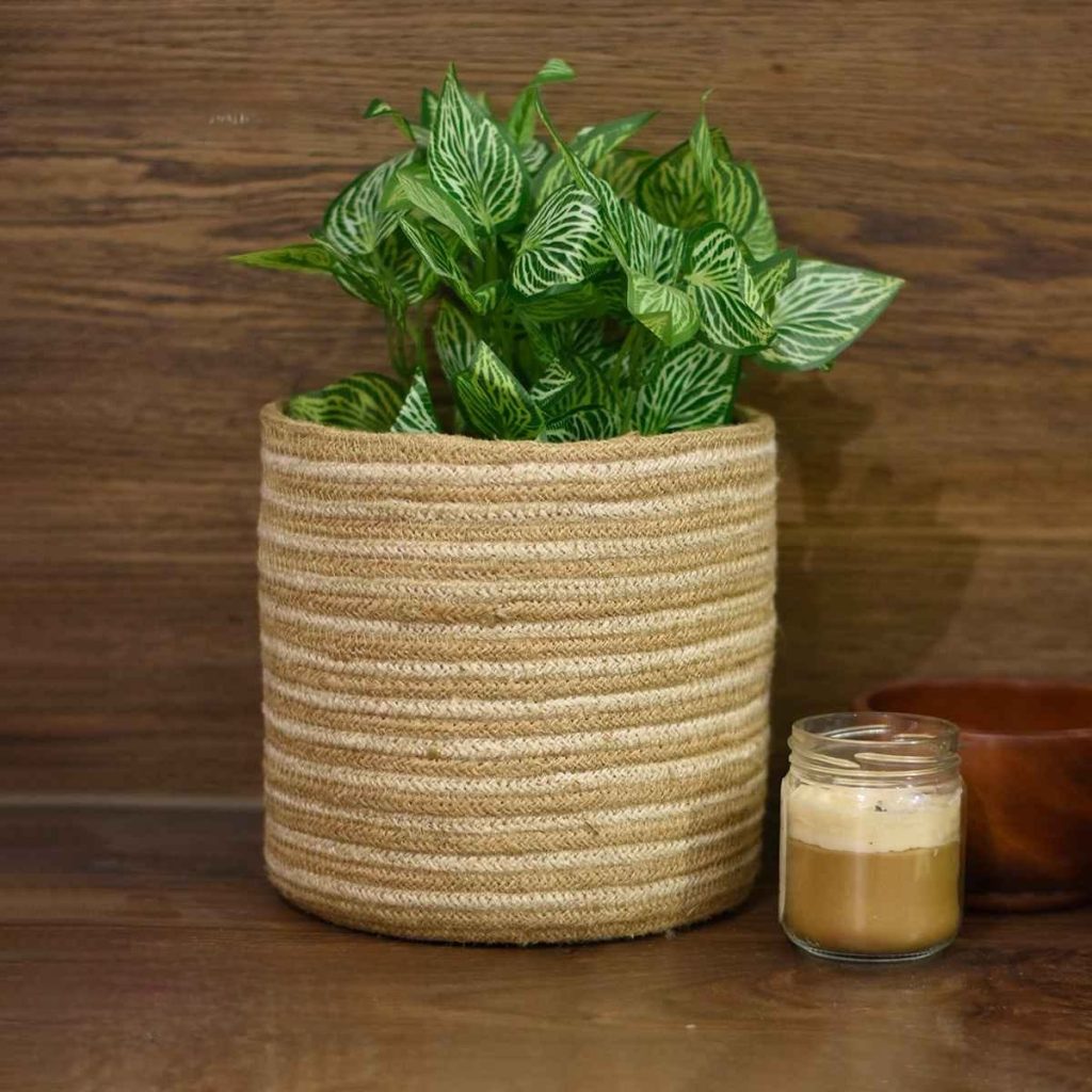 Jute cream colored basket